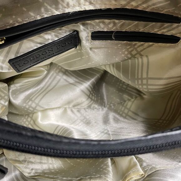 London Fog Beige Canvas shoulder bag with black faux leather straps & trims - Picture 12 of 14